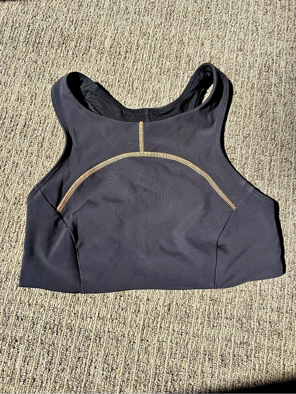 lululemon Tough Train High-Neck Bra - XS